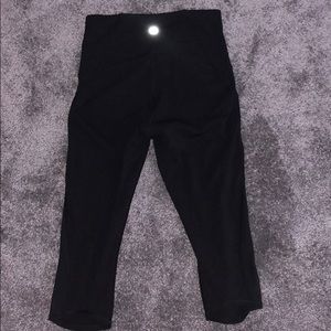 lululemon athletica cropped leggings